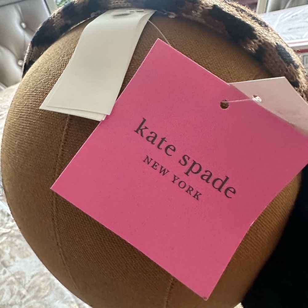 NWT KATE SPADE FAUX FUR TRIM, LEOPARD KNIT EAR MUFFS. One size fits most - Picture 6 of 6